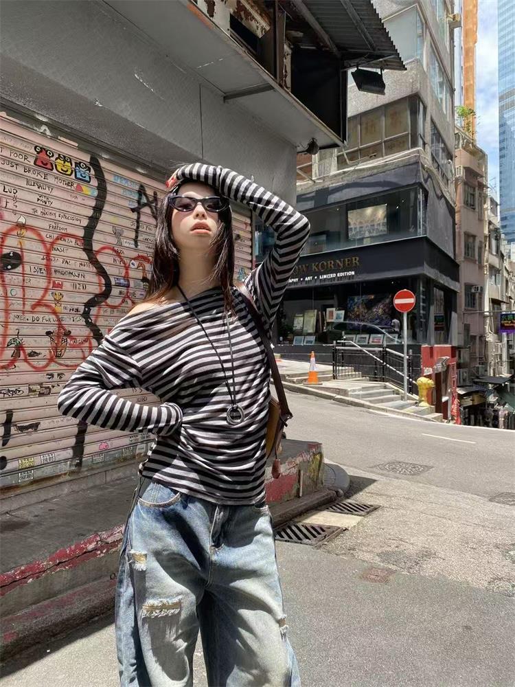 Ästhetisches 2000er-Jahre Dame – Winter Clothing Aesthetic Bewertung und Preis